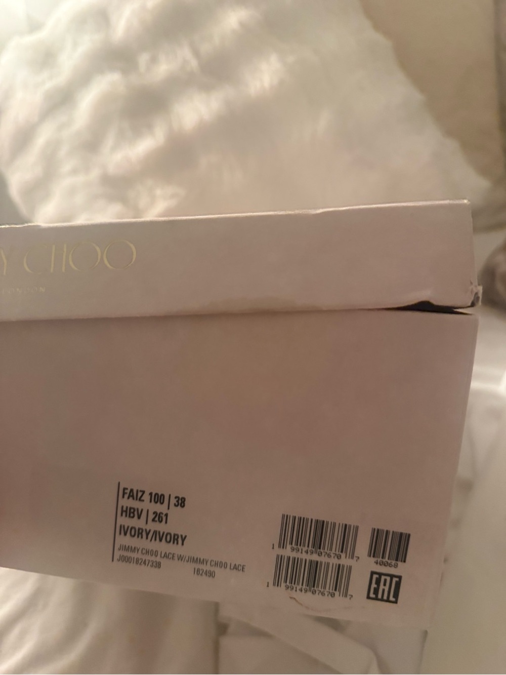 Jimmy Choo Ivory Lace Scalloped Pointed-Toe Heels- NWT SOLD OUT EVERYWHERE - Picture 4 of 5
